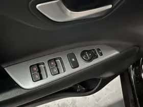 Kia Stonic (2022) thumbnail 30