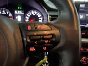Kia Stonic (2021) thumbnail 13