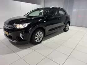 Kia Stonic (2021) thumbnail 3