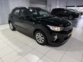 Kia Stonic (2021) thumbnail 32