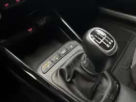 Kia Stonic (2024) thumbnail 17