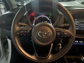 Toyota Aygo (2022) thumbnail 5