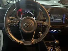 Toyota Aygo (2022) thumbnail 6