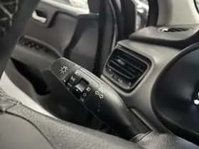 Kia Stonic (2025) thumbnail 37