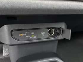 Kia EV4 (2026) thumbnail 77