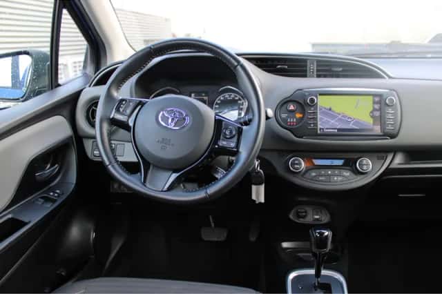Toyota Yaris (2018) thumbnail 12