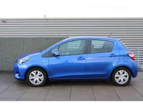 Toyota Yaris (2018) thumbnail 4