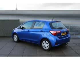 Toyota Yaris (2018) thumbnail 5