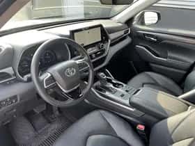 Toyota Highlander (2024) thumbnail 89