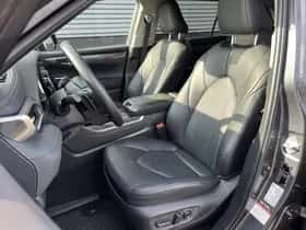 Toyota Highlander (2024) thumbnail 90