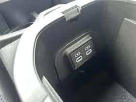 Toyota RAV4 (2024) thumbnail 32