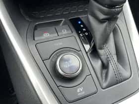 Toyota RAV4 (2024) thumbnail 33