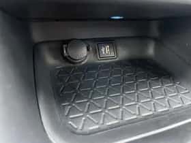 Toyota RAV4 (2024) thumbnail 34