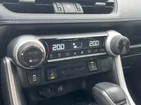 Toyota RAV4 (2024) thumbnail 35