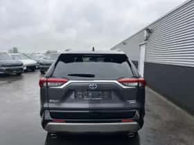 Toyota RAV4 (2024) thumbnail 9