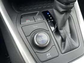 Toyota RAV4 (2024) thumbnail 84