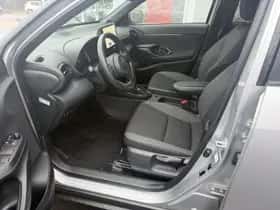 Toyota Yaris-cross (2025) thumbnail 14