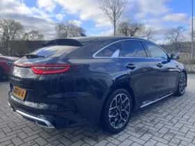 Kia Proceed (2024) thumbnail 5
