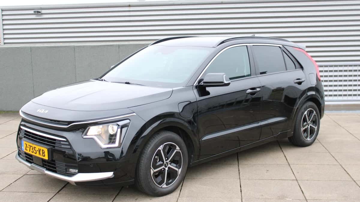 Kia Niro (2024) — foto 1
