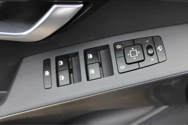 Kia Niro (2024) thumbnail 15