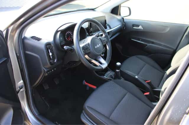 Kia Picanto (2024) thumbnail 16