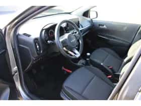 Kia Picanto (2024) thumbnail 16