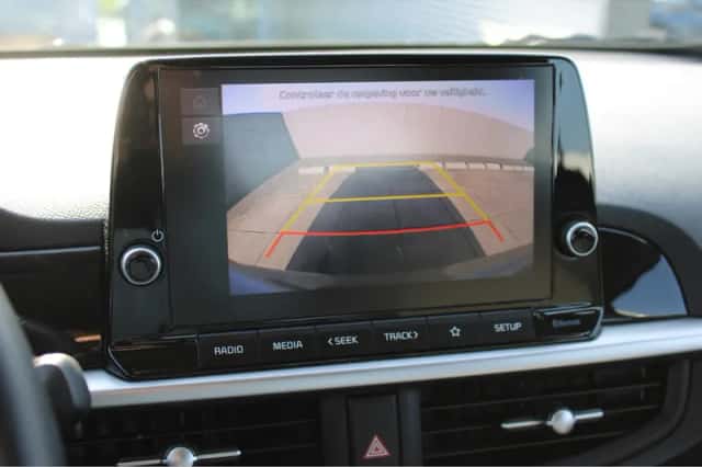 Kia Picanto (2024) thumbnail 24