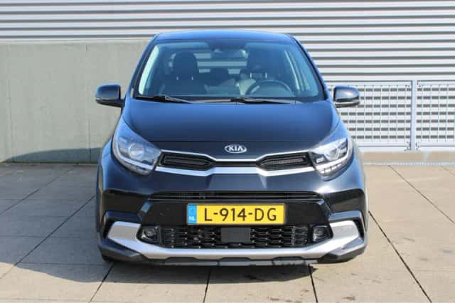 Kia Picanto (2021) thumbnail 3