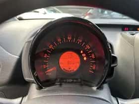 Toyota Aygo (2016) thumbnail 5