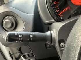 Toyota Aygo (2016) thumbnail 6