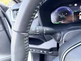 Toyota RAV4 (2025) thumbnail 17