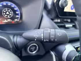 Toyota RAV4 (2025) thumbnail 18