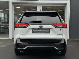 Toyota RAV4 (2024) thumbnail 5