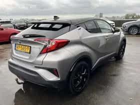 Toyota C-HR (2018) thumbnail 63