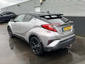 Toyota C-HR (2018) thumbnail 68