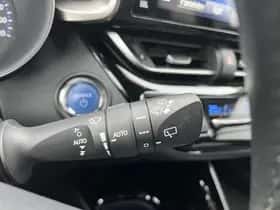 Toyota C-HR (2018) thumbnail 84