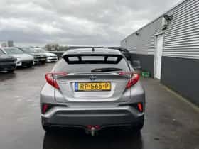 Toyota C-HR (2018) thumbnail 10