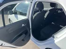 Kia Picanto (2019) thumbnail 33