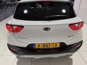 Kia Stonic (2021) thumbnail 24