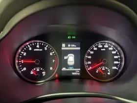 Kia Stonic (2021) thumbnail 33