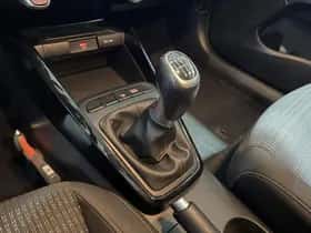 Kia Stonic (2021) thumbnail 44