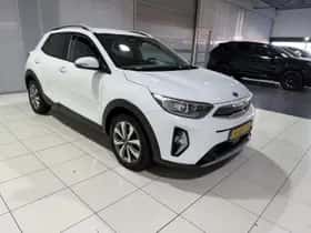Kia Stonic (2021) thumbnail 8