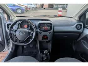Toyota Aygo (2019) thumbnail 16