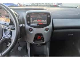 Toyota Aygo (2019) thumbnail 49