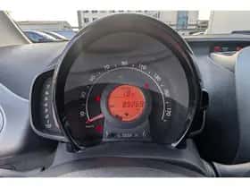 Toyota Aygo (2019) thumbnail 53