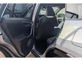 Toyota RAV4 (2025) thumbnail 49