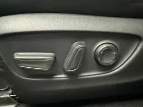 Toyota RAV4 (2024) thumbnail 34
