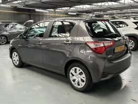 Toyota Yaris (2017) thumbnail 18