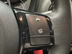 Toyota Yaris (2017) thumbnail 31