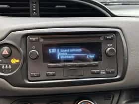 Toyota Yaris (2017) thumbnail 33